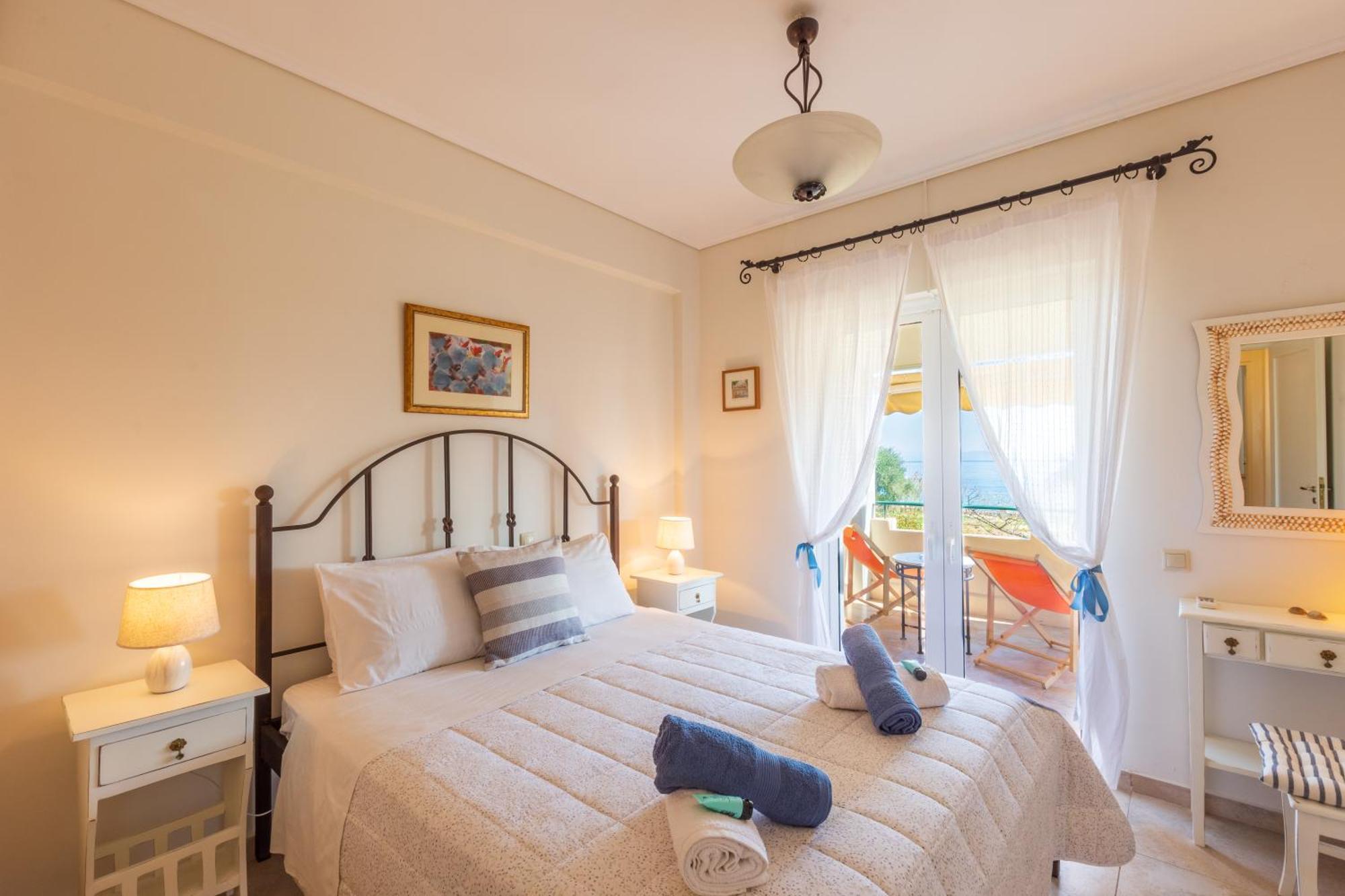 Barbati Seafront Luxury Suites 외부 사진