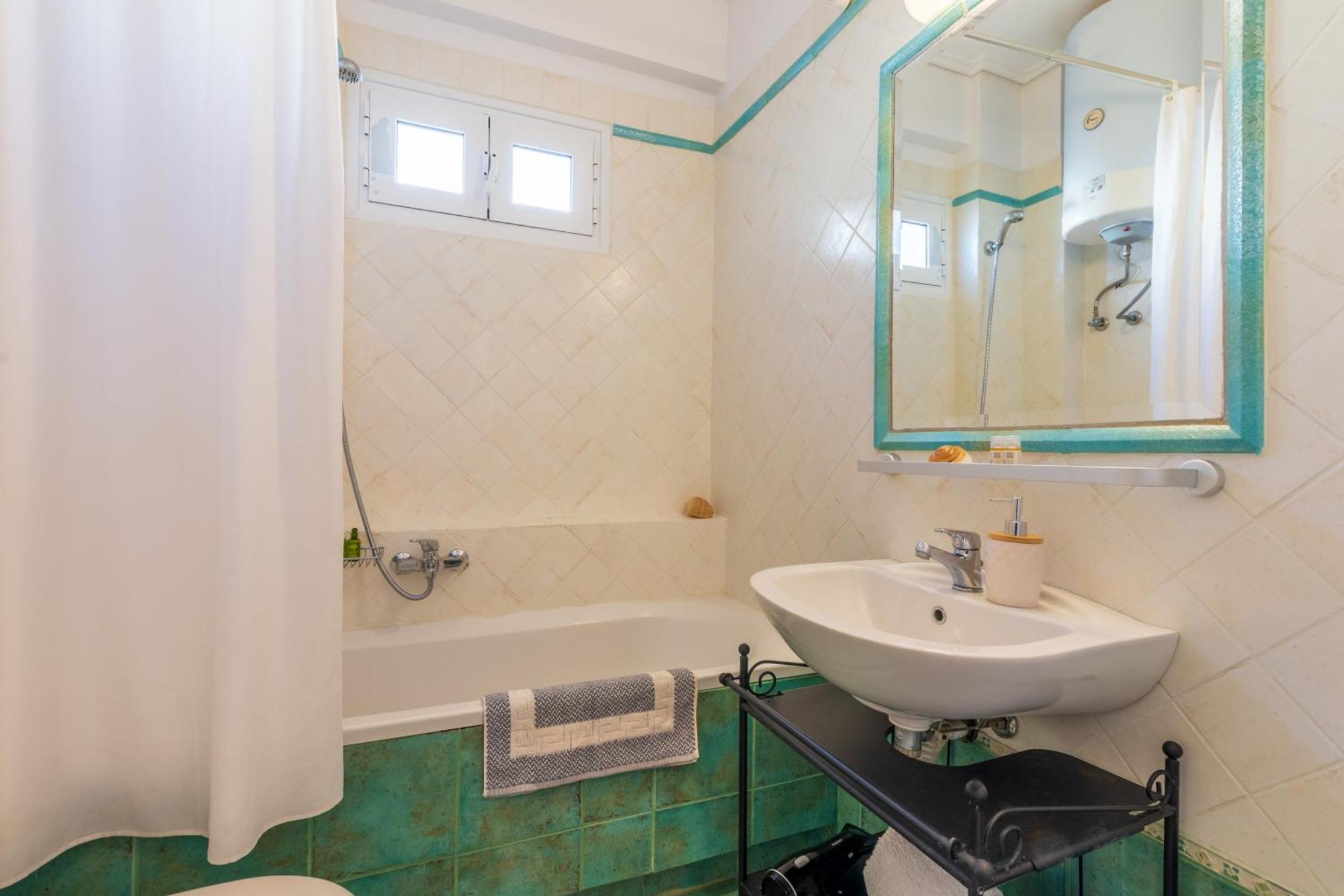 Barbati Seafront Luxury Suites 외부 사진
